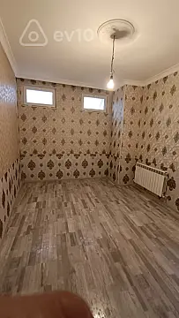 Satılır 3 otaqlı həyət evi 10 m²