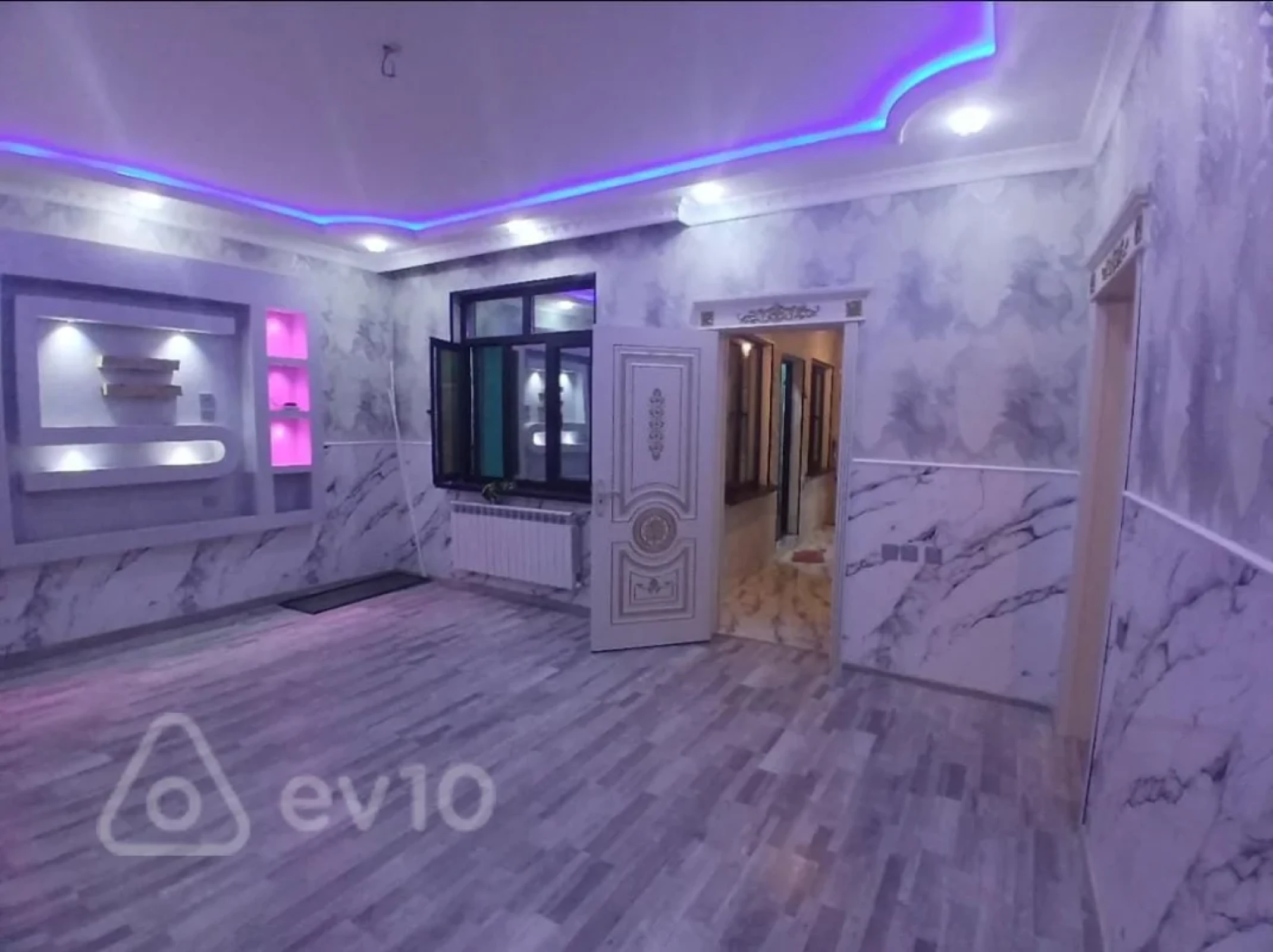 Satılır 3 otaqlı həyət evi 10 m²