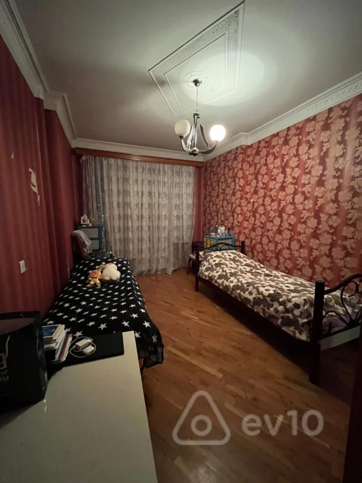 Kirayə verilir 3 otaqlı köhnə tikili 85 m²