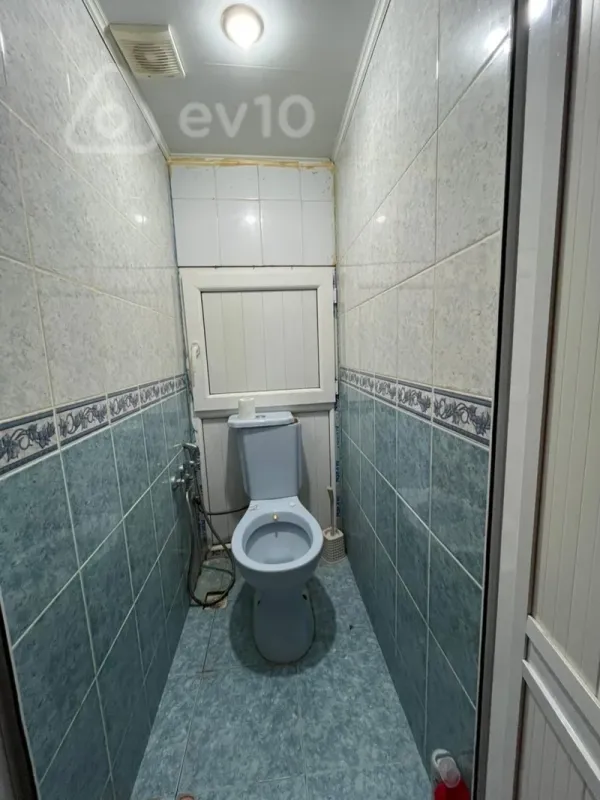 Kirayə verilir 3 otaqlı köhnə tikili 85 m²