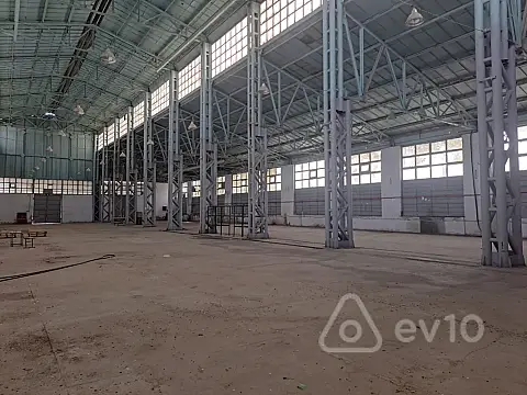 Kirayə verilir mənzil 1800 m²