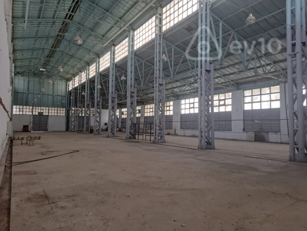 Kirayə verilir mənzil 1800 m²