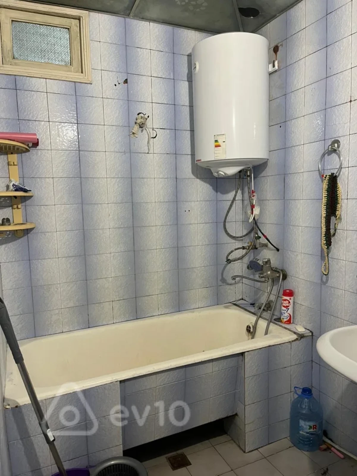 Kirayə verilir 3 otaqlı köhnə tikili 65 m²