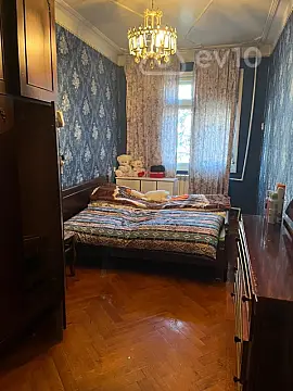 Kirayə verilir 3 otaqlı köhnə tikili 65 m²