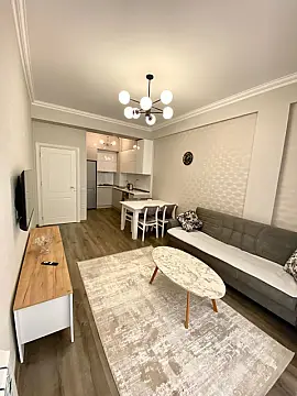 Kirayə verilir 2 otaqlı yeni tikili 58 m²