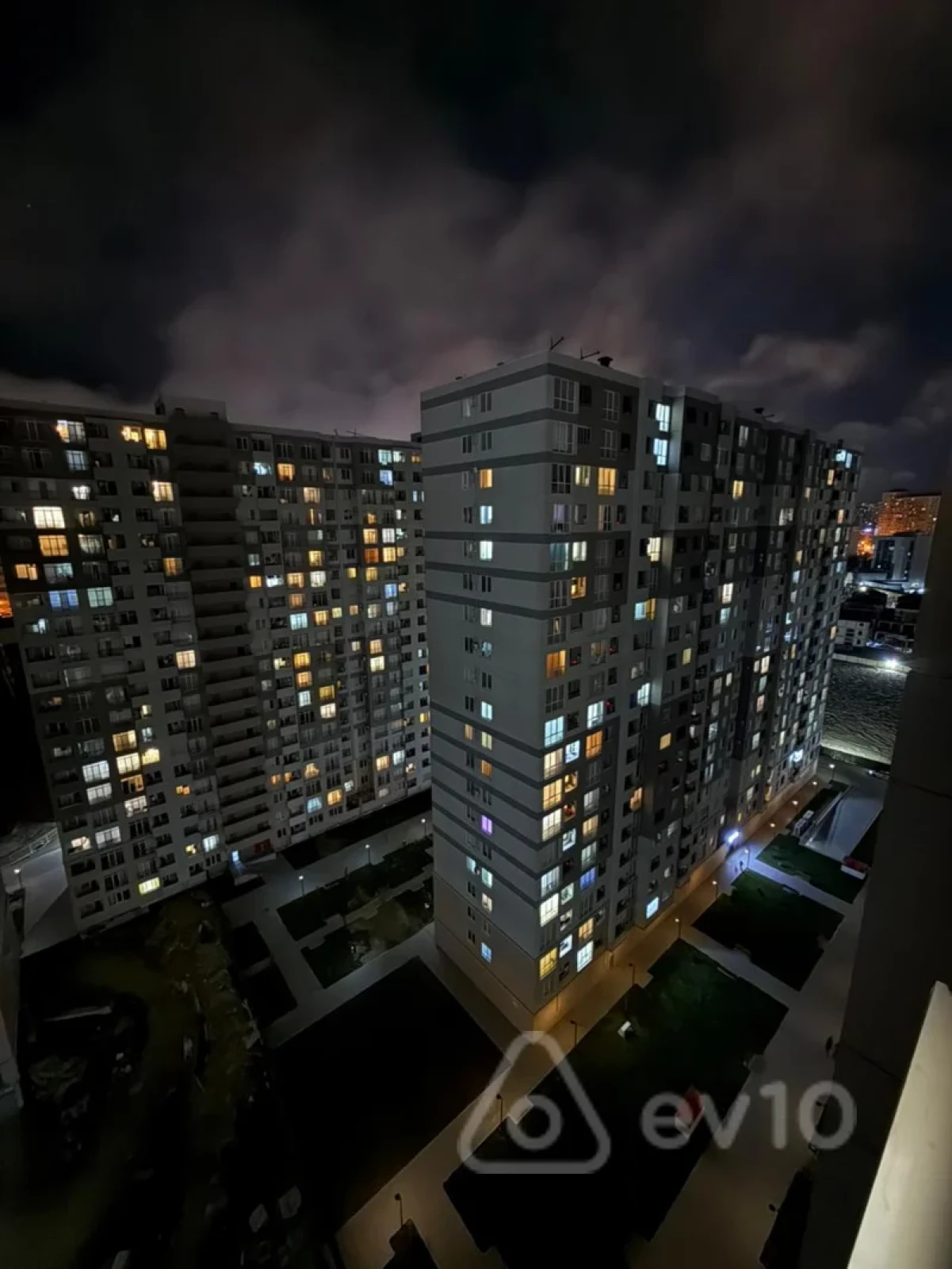 Kirayə verilir 2 otaqlı yeni tikili 58 m²