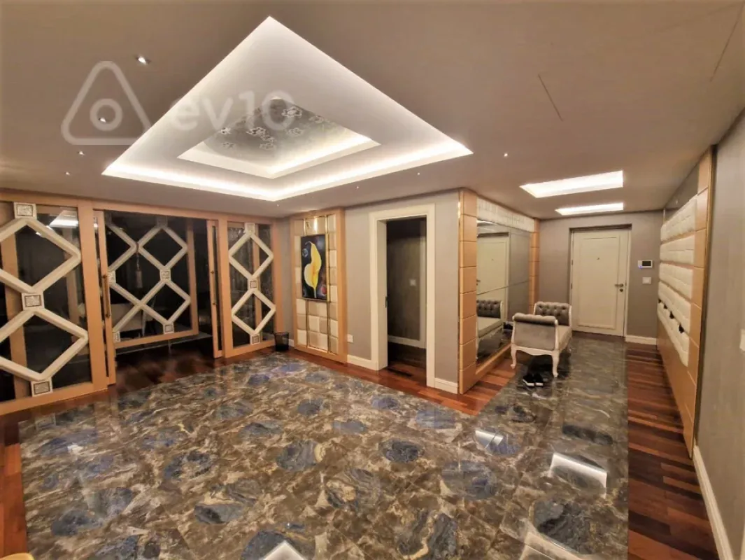 Kirayə verilir 6 otaqlı yeni tikili 460 m²