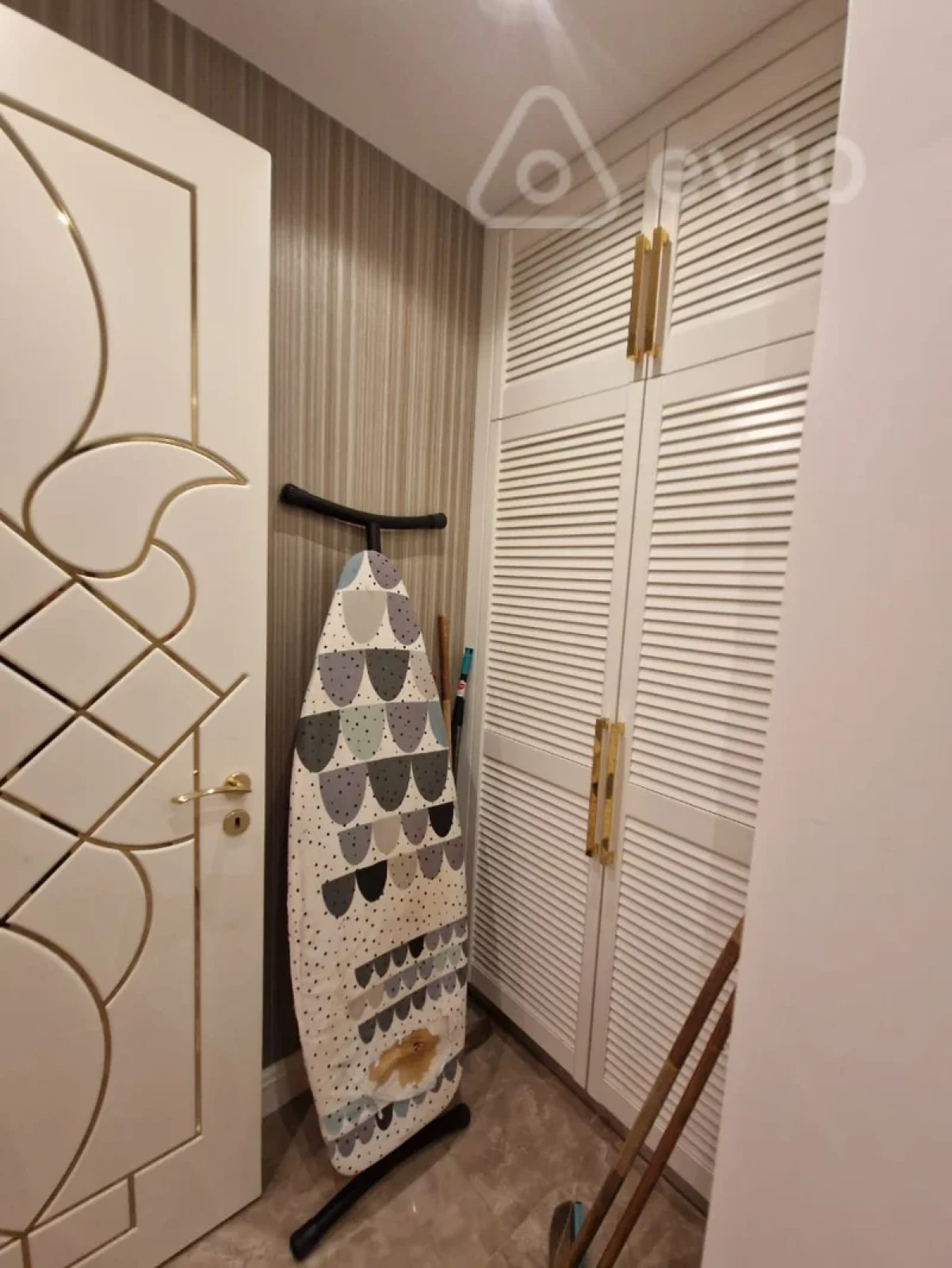 Kirayə verilir 6 otaqlı yeni tikili 460 m²