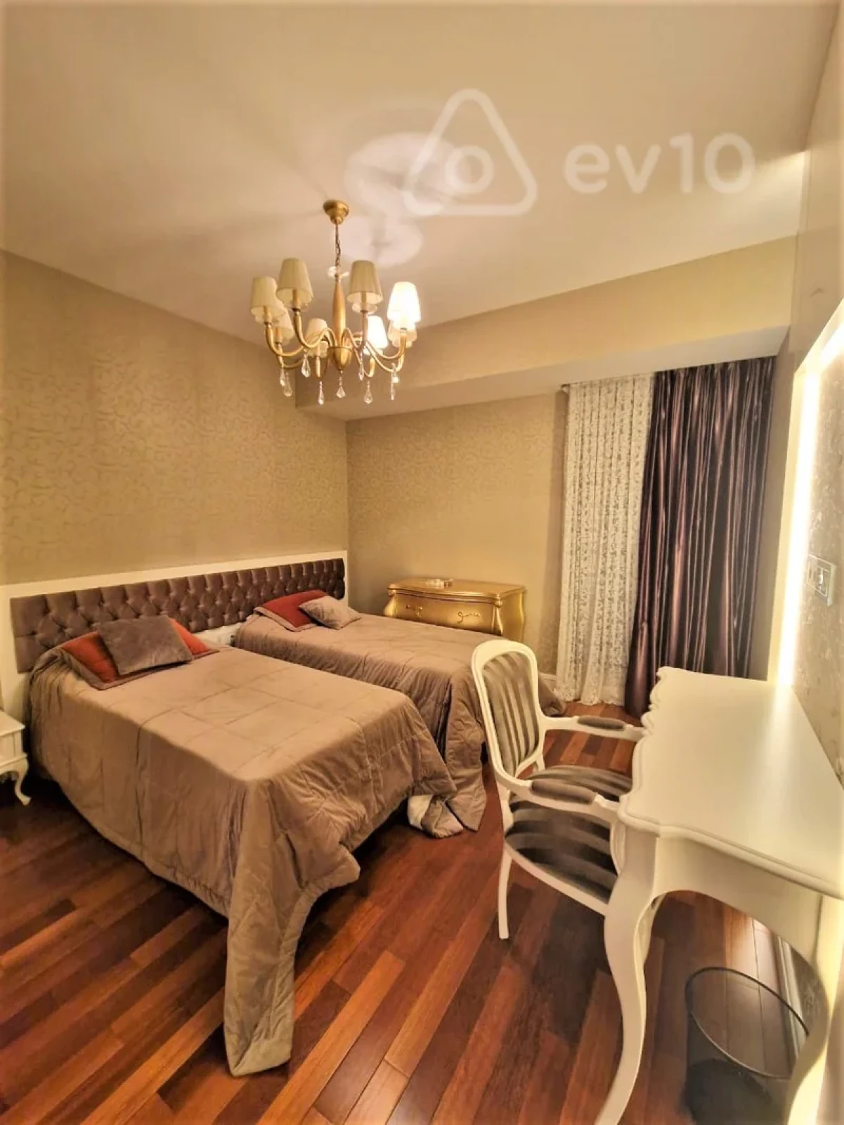 Kirayə verilir 6 otaqlı yeni tikili 460 m²