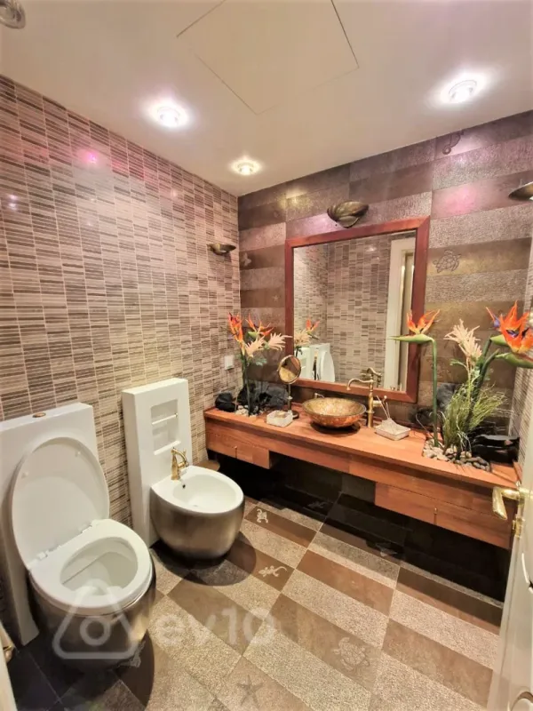 Kirayə verilir 6 otaqlı yeni tikili 460 m²