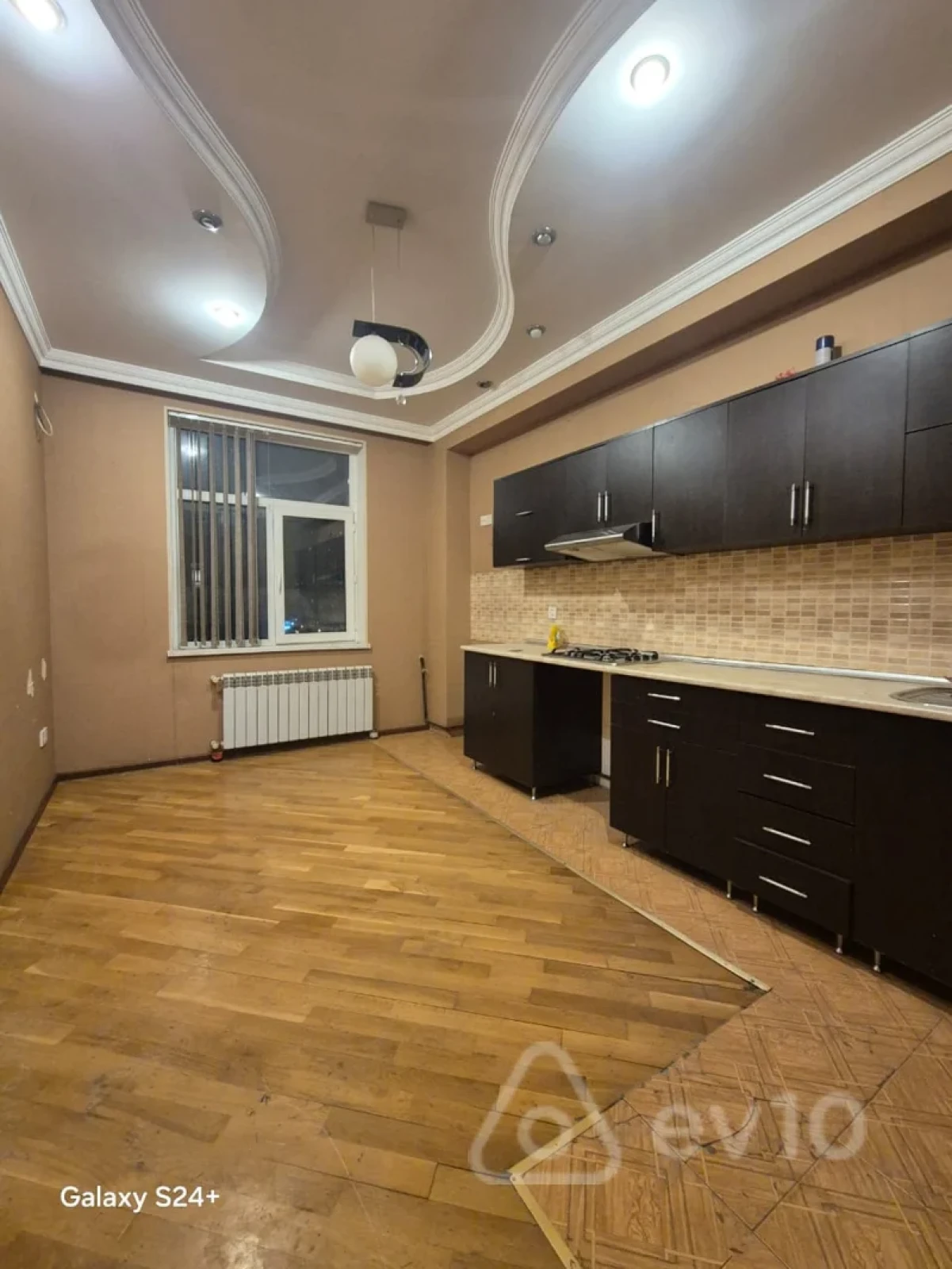 Satılır 2 otaqlı yeni tikili 82 m²
