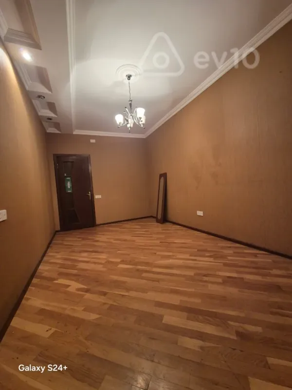 Satılır 2 otaqlı yeni tikili 82 m²