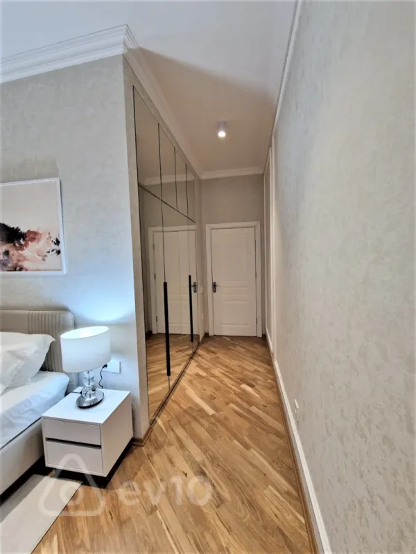 Kirayə verilir 2 otaqlı yeni tikili 100 m²