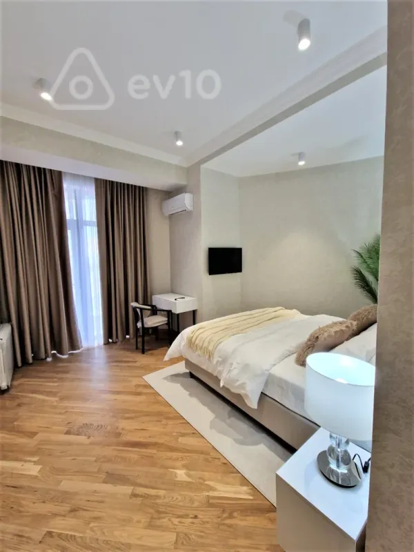 Kirayə verilir 2 otaqlı yeni tikili 100 m²