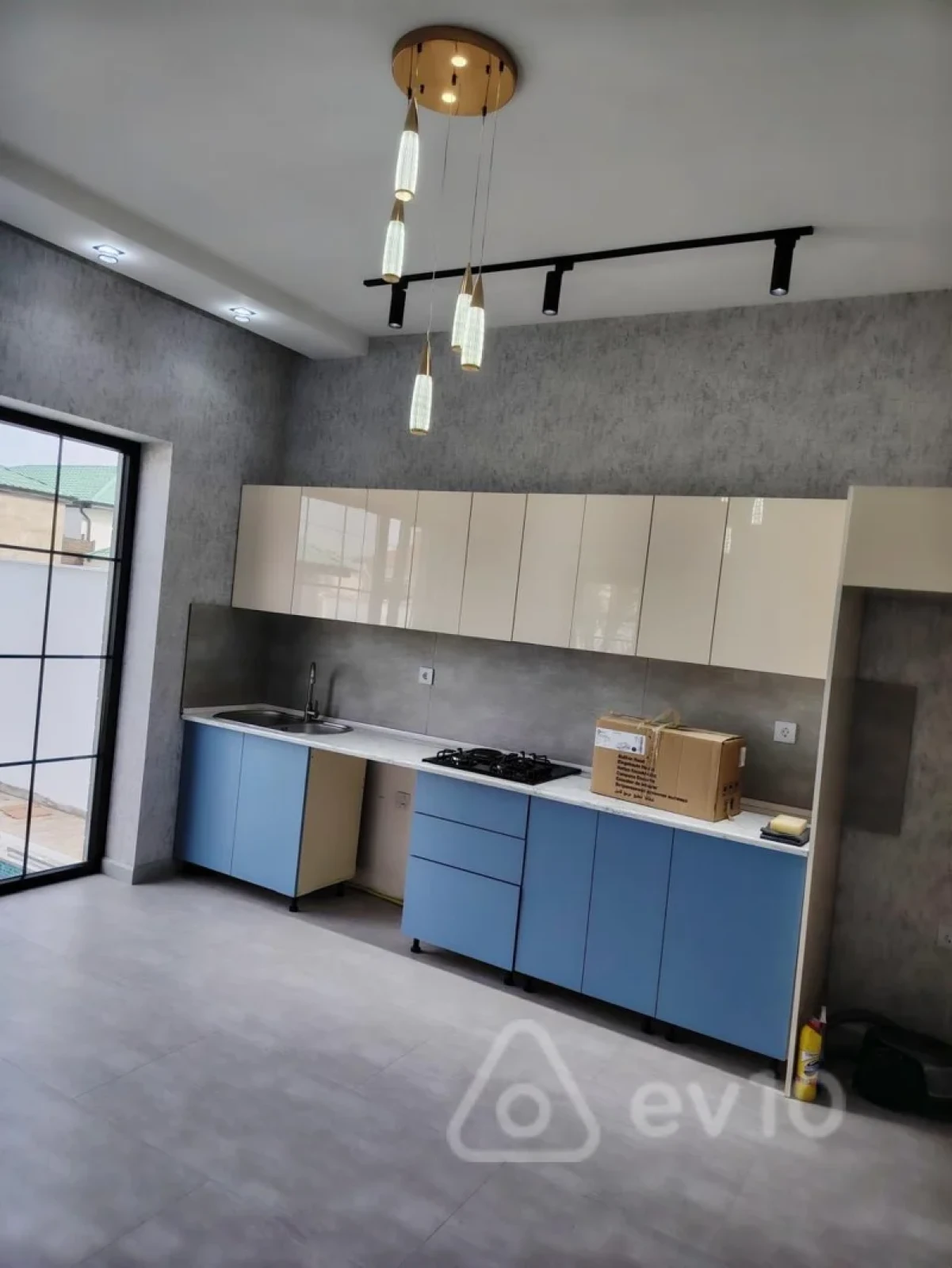 Satılır 4 otaqlı həyət evi 150 m²