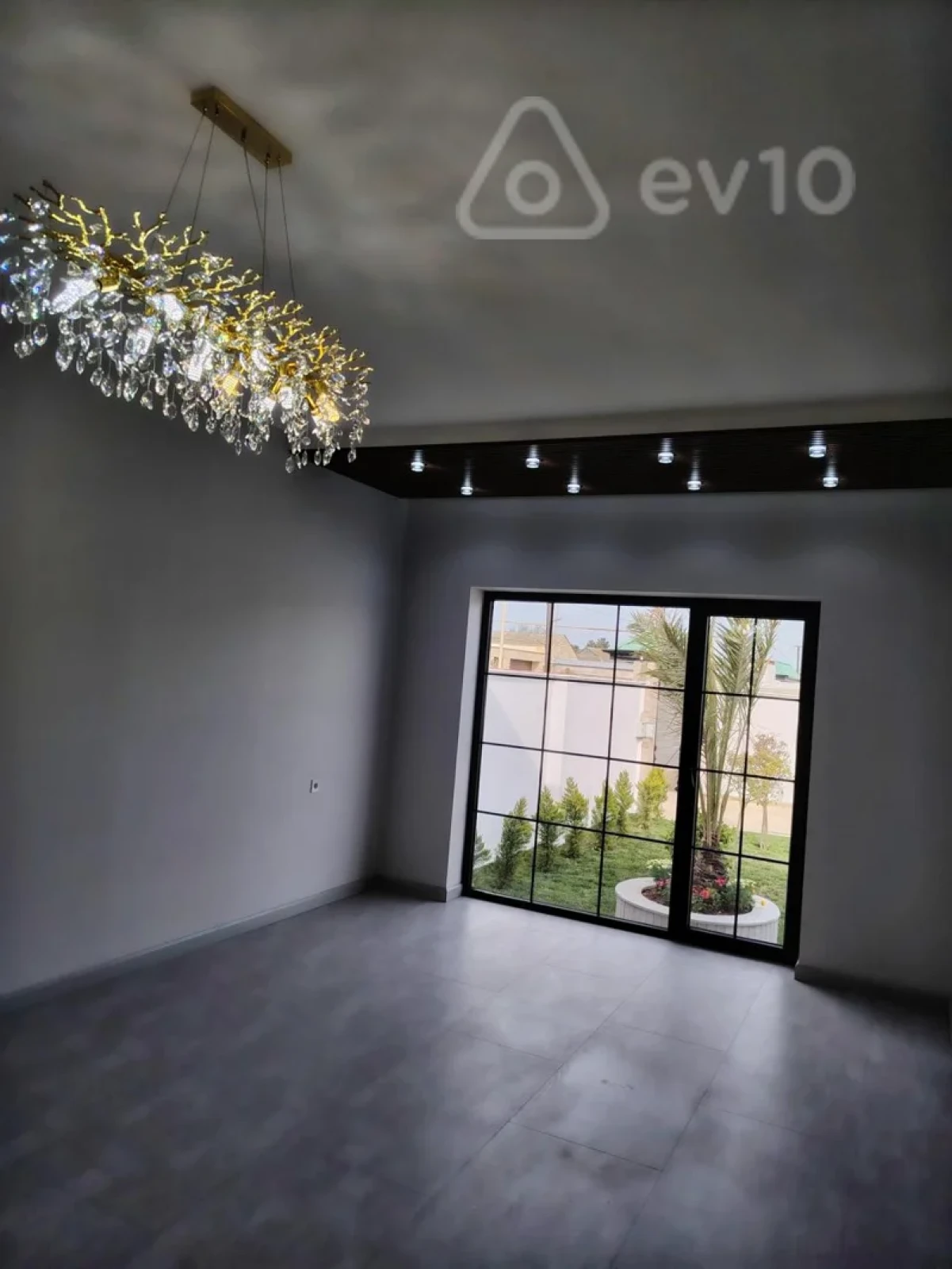 Satılır 4 otaqlı həyət evi 150 m²