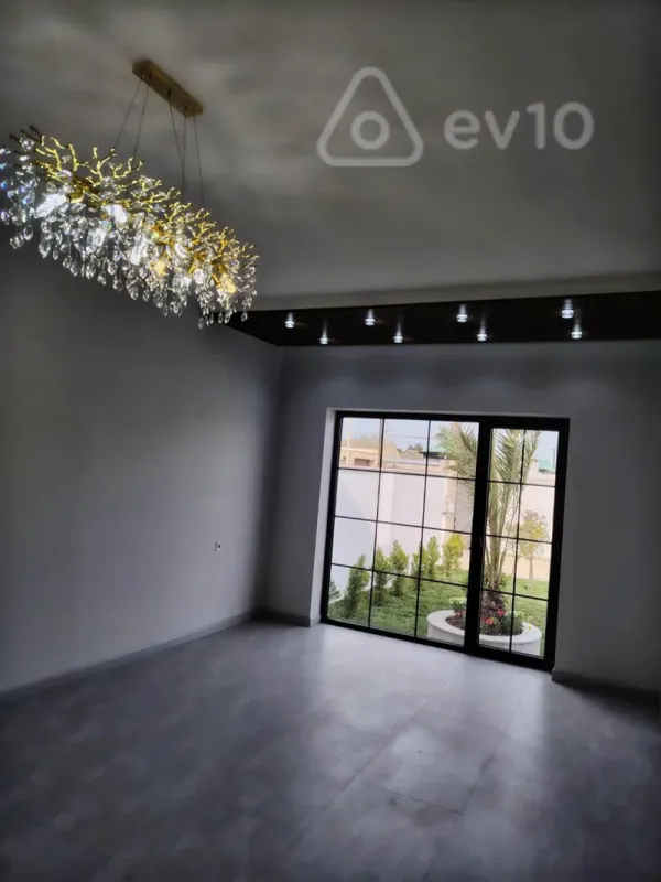 Satılır 4 otaqlı həyət evi 150 m²