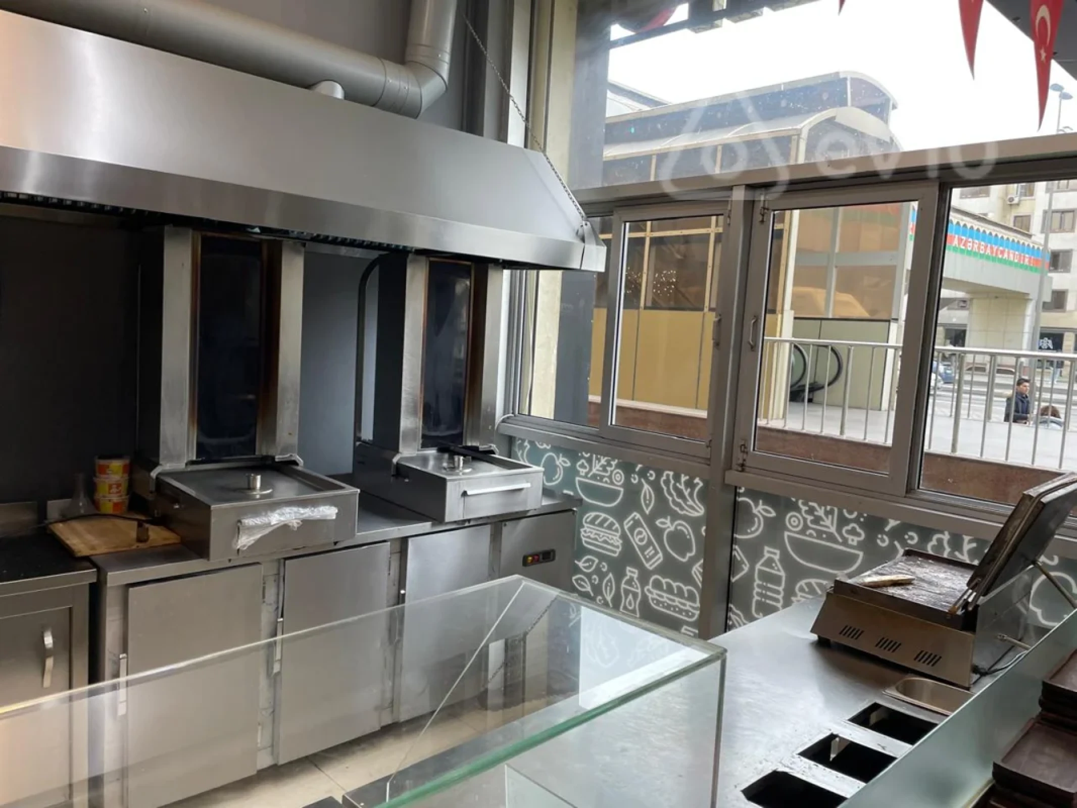 Satılır mənzil 130 m²