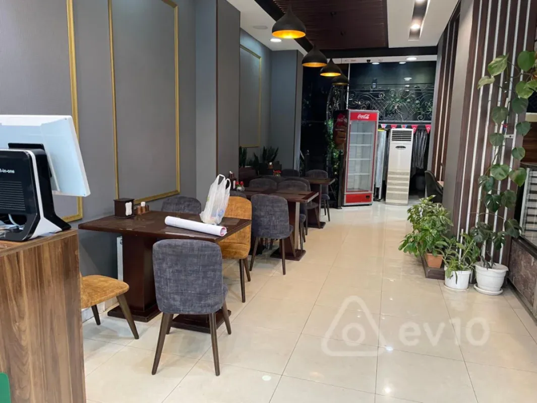 Satılır mənzil 130 m²