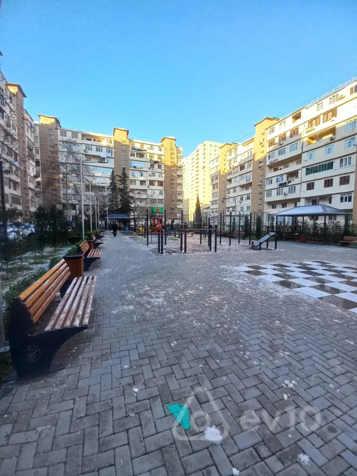 Satılır 2 otaqlı köhnə tikili 45 m²