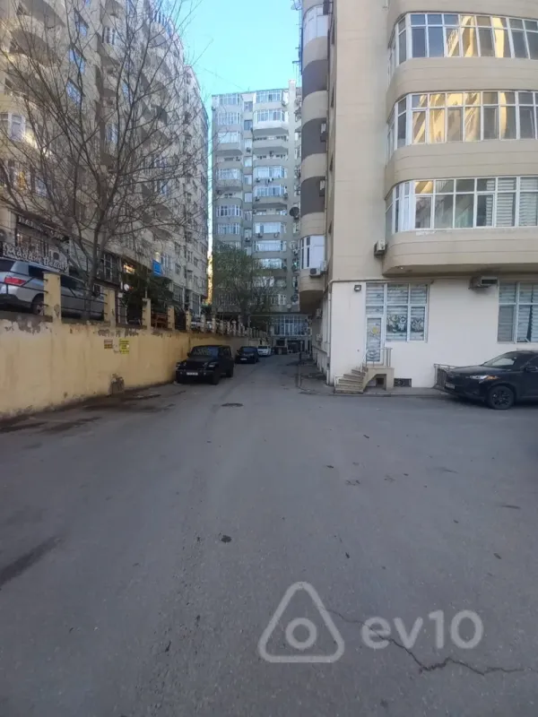 Satılır 2 otaqlı yeni tikili 65 m²