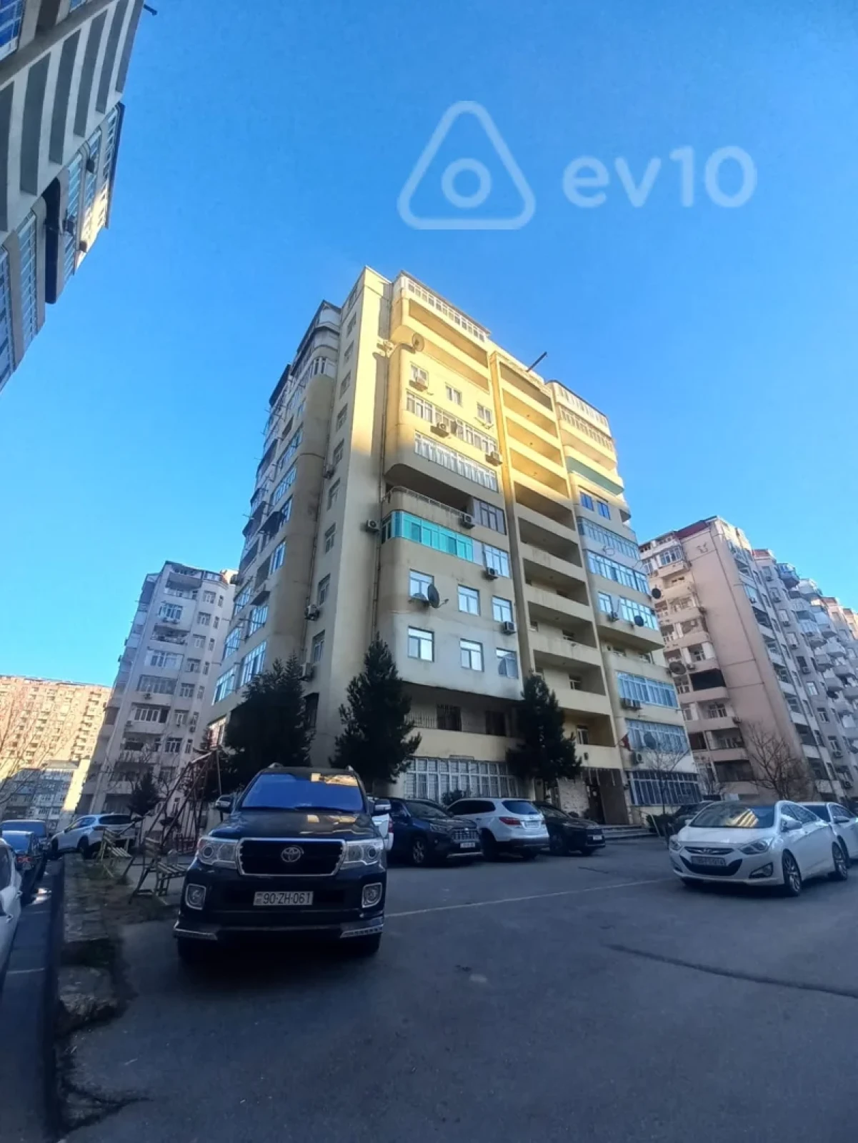 Satılır 2 otaqlı yeni tikili 65 m²