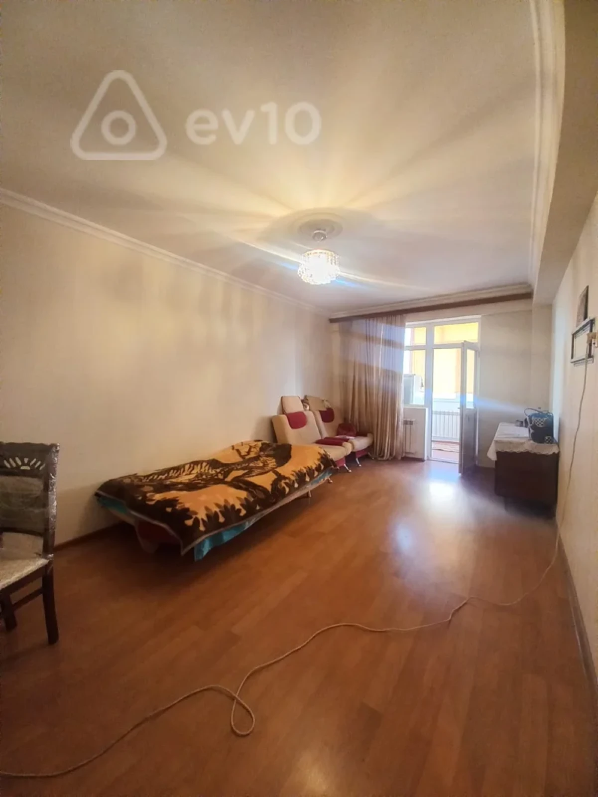 Satılır 2 otaqlı yeni tikili 65 m²