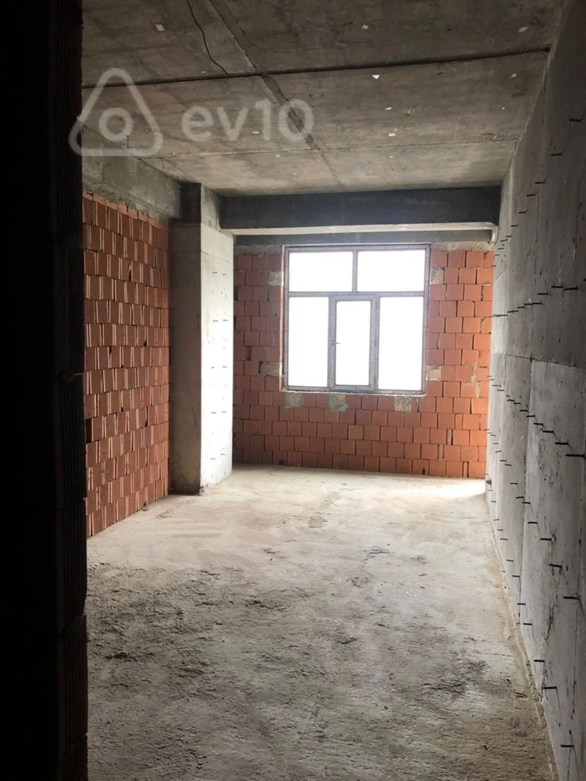 Satılır 3 otaqlı yeni tikili 106 m²