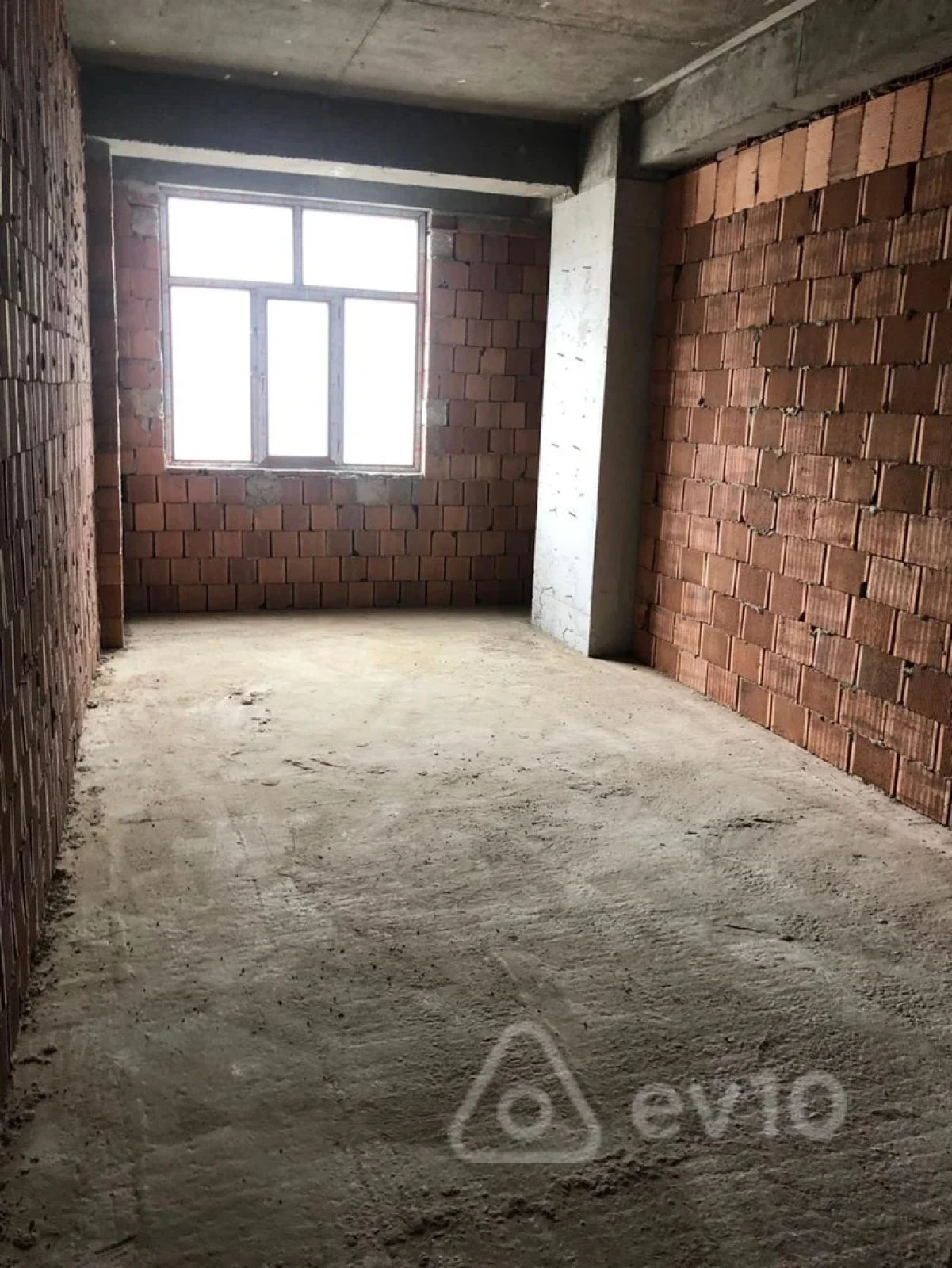 Satılır 3 otaqlı yeni tikili 106 m²