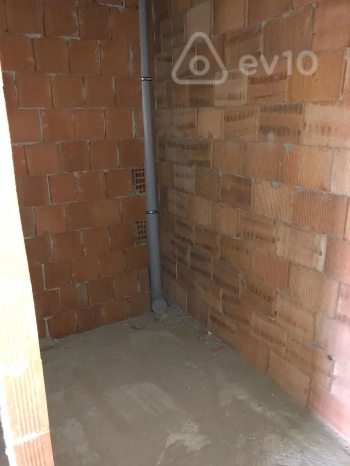 Satılır 3 otaqlı yeni tikili 106 m²