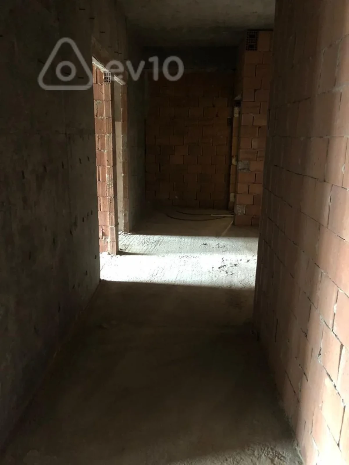 Satılır 3 otaqlı yeni tikili 106 m²