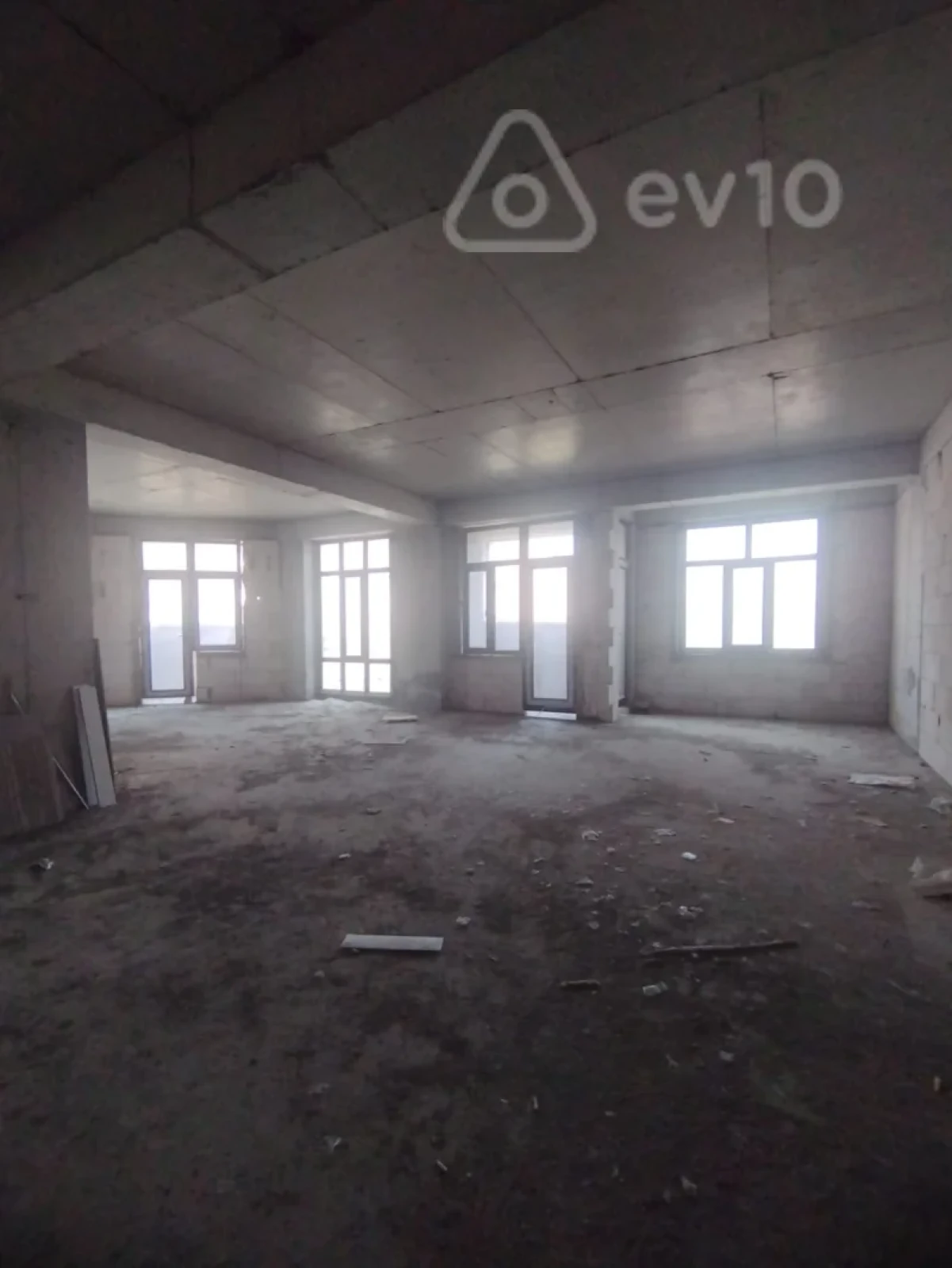 Satılır 1 otaqlı yeni tikili 48.3 m²