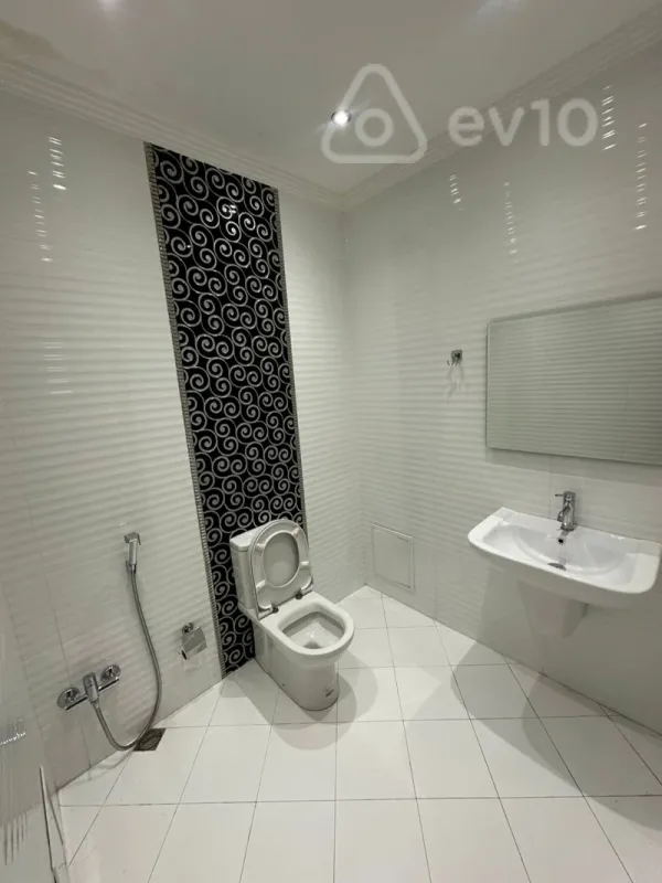 Kirayə verilir 3 otaqlı yeni tikili 131 m²