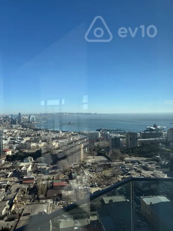 Kirayə verilir 12 otaqlı ofis 760 m²