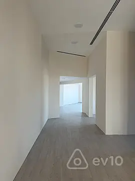 Kirayə verilir 12 otaqlı ofis 760 m²