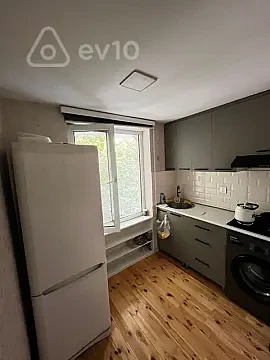 Kirayə verilir 3 otaqlı köhnə tikili 80 m² — Bakı, Nərimanov 3 otaq 80.00 m²