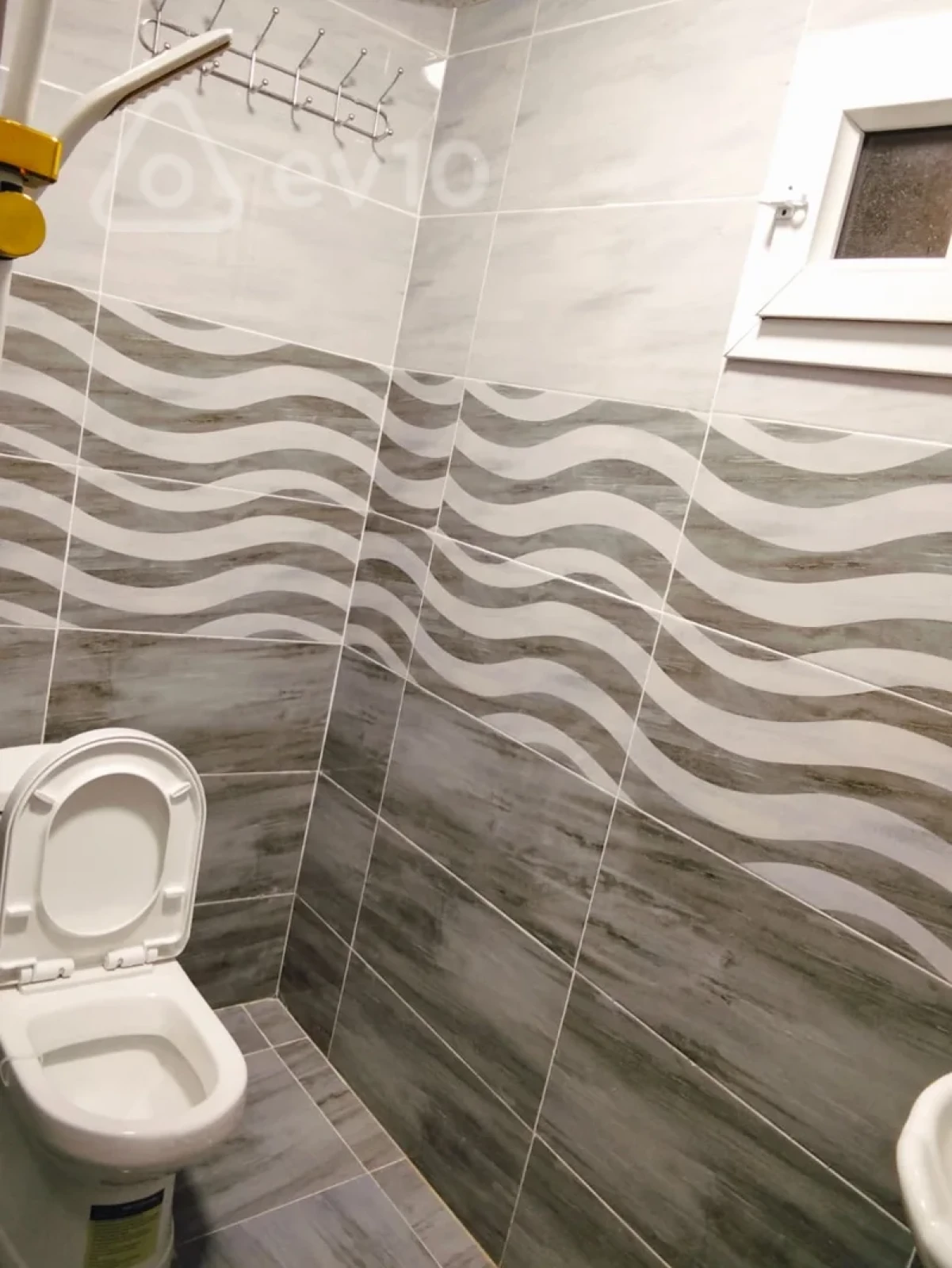 Satılır 2 otaqlı həyət evi 65 m²