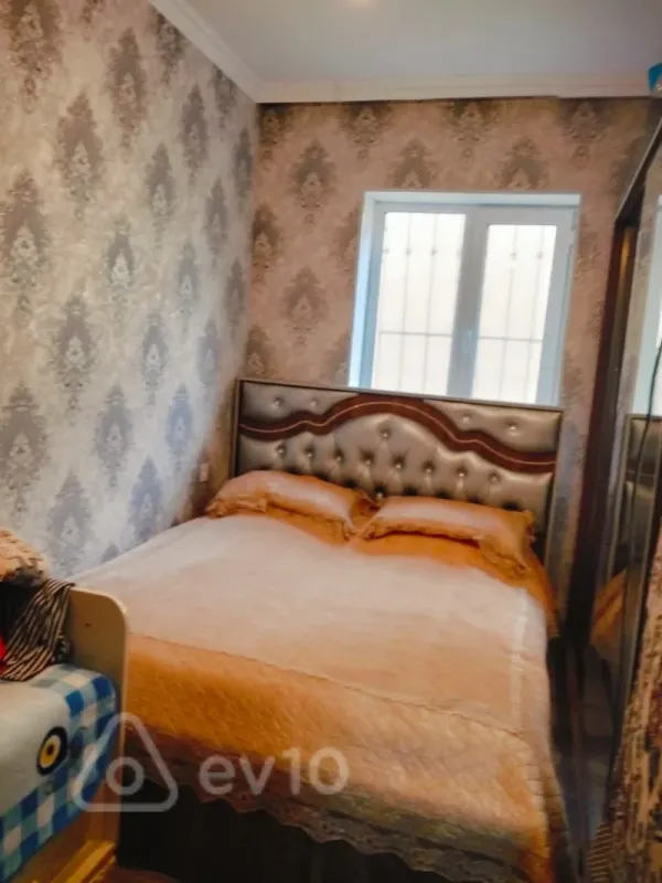 Satılır 2 otaqlı həyət evi 65 m²