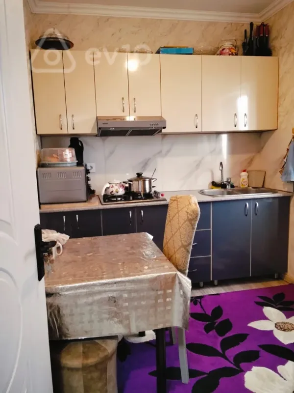 Satılır 2 otaqlı həyət evi 65 m²