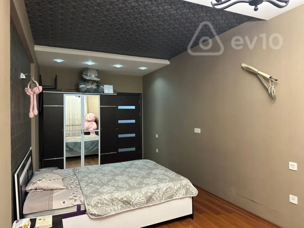 Kirayə verilir 2 otaqlı yeni tikili 85 m²