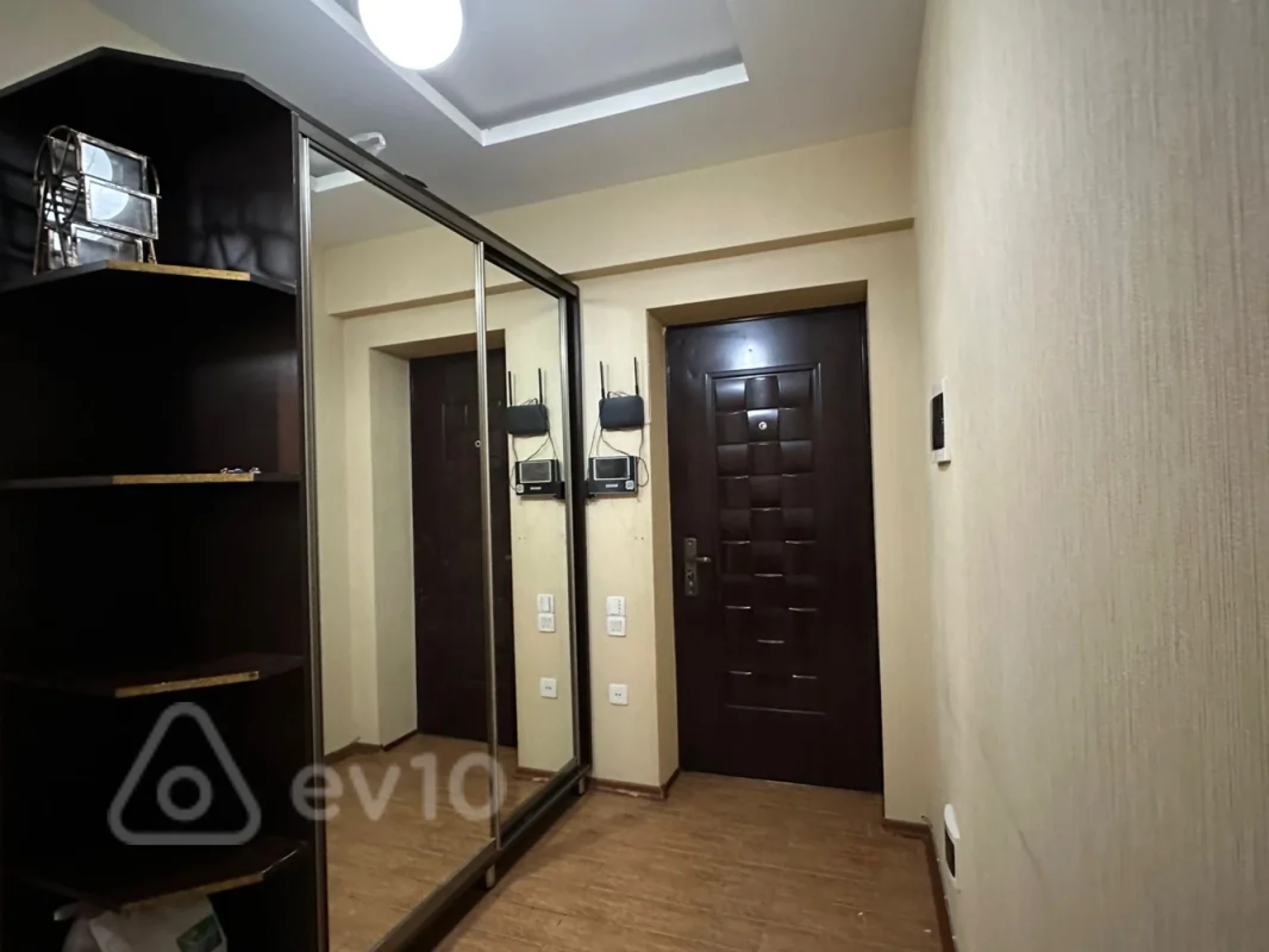 Kirayə verilir 2 otaqlı yeni tikili 85 m²