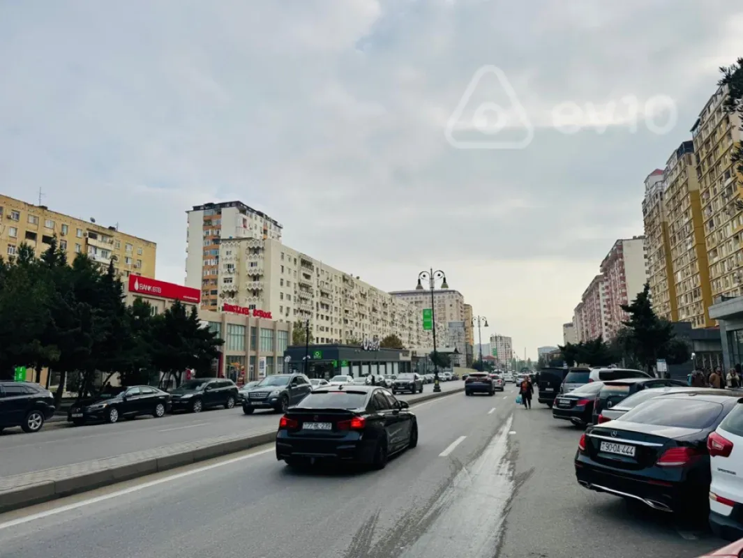 Satılır 4 otaqlı yeni tikili 158 m²