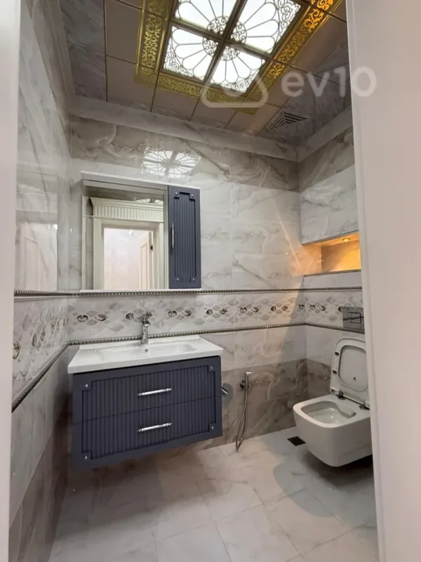 Satılır 3 otaqlı yeni tikili 142 m²