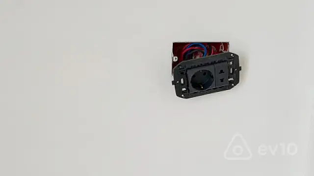 Satılır 2 otaqlı yeni tikili 55 m²