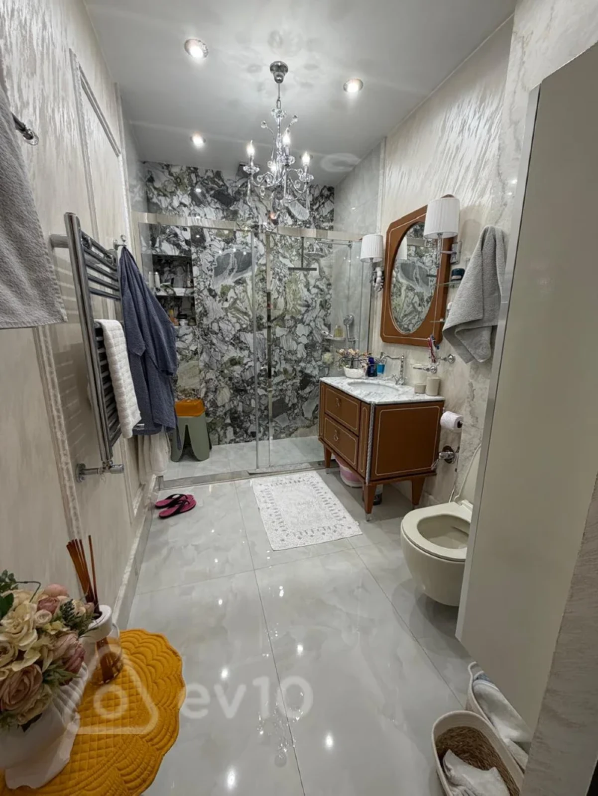 Satılır 5 otaqlı yeni tikili 321 m²