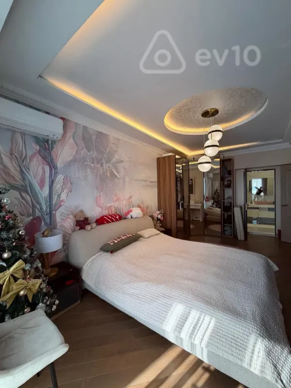 Satılır 5 otaqlı yeni tikili 321 m²