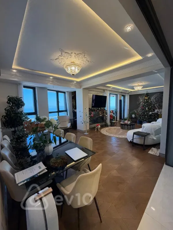 Satılır 5 otaqlı yeni tikili 321 m²