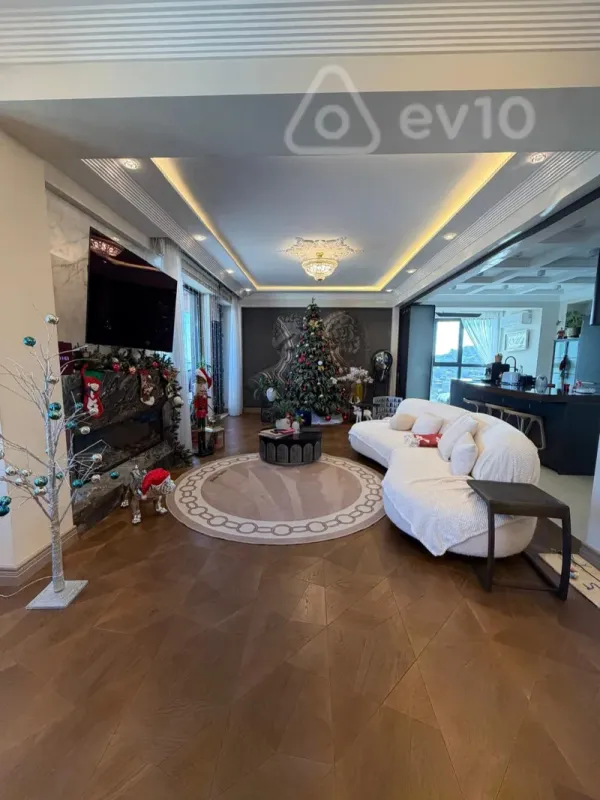 Satılır 5 otaqlı yeni tikili 321 m²