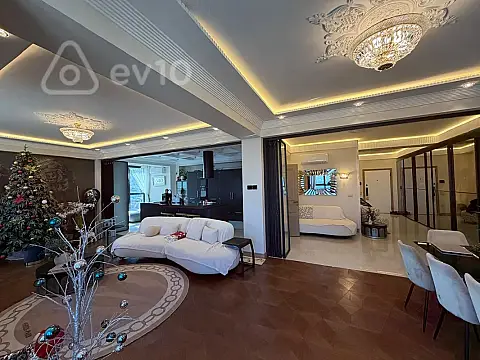 Satılır 5 otaqlı yeni tikili 321 m²