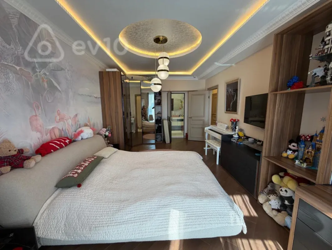 Satılır 5 otaqlı yeni tikili 321 m²